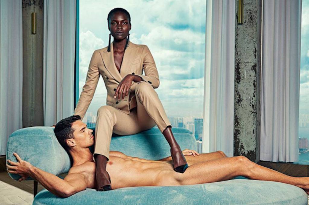 Hombres desnudos, mujeres vestidas. Entrevisttas.com