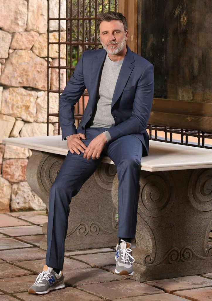 Entrevista a Armando del Río: actor, guionista, director y productor de cine, teatro y televisión. Realizada por Carmen Nikol en Entrevisttas.com. Fuente de la imagen: Diez Minutos.