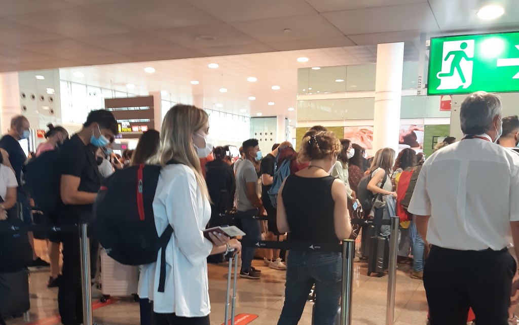 La seguridad de volar en pandemia, por D. Antonio Alonso Soria
Comandante de Airbus 350 | Flota de largo recorrido