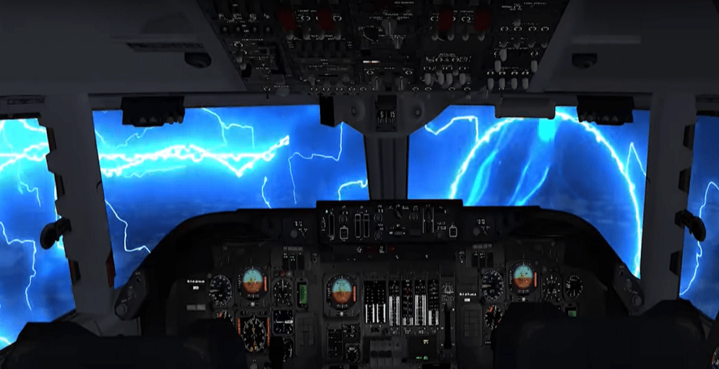 "Fuego de San Telmo" | Descarga de electricidad estática sobre la cabina.