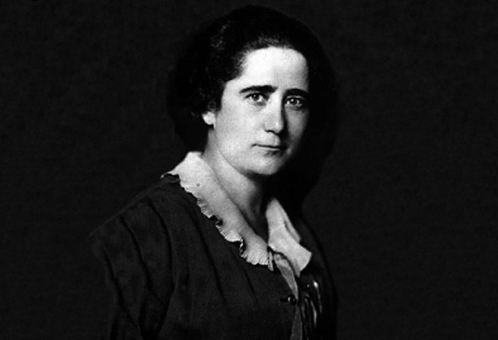 Discurso de Clara Campoamor en defensa del voto femenino | Por Carmen Nikol en Entrevisttas.com