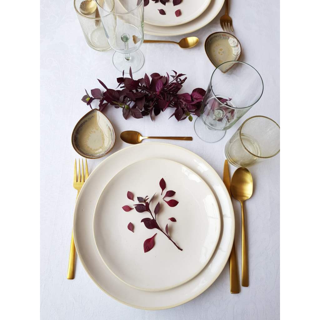 Ejemplo de presentación de mesa minimalista (para dos)